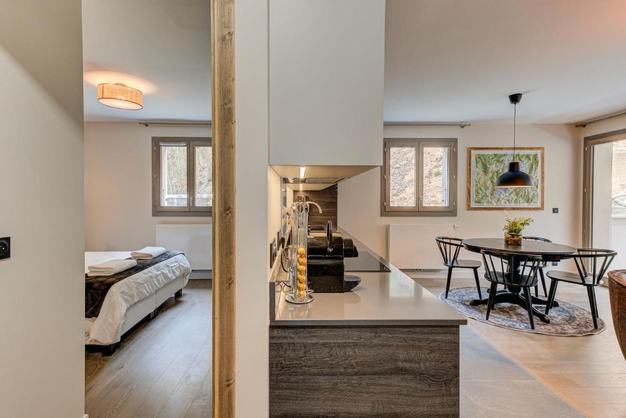 White Pearl A02 - Alpes Travel - Chamonix - Sleeps 4 Lejlighed Eksteriør billede